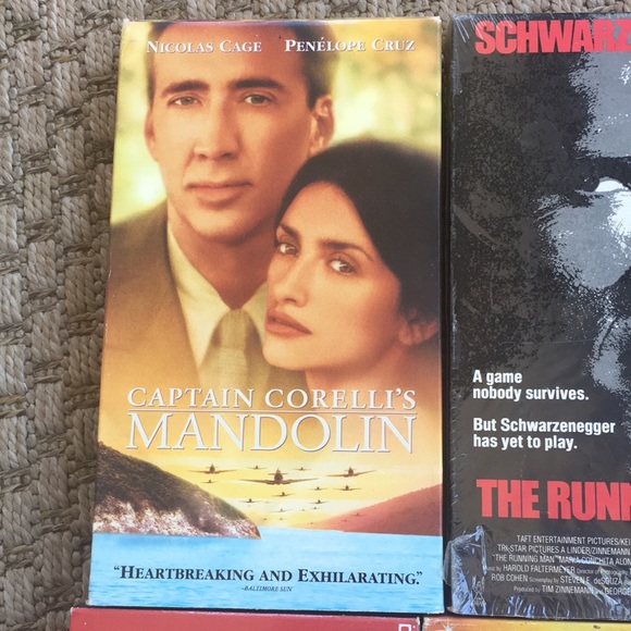 VHS the running man, def con 4, hard to kill, capt corelli’s mandolin - Picture 2 of 5